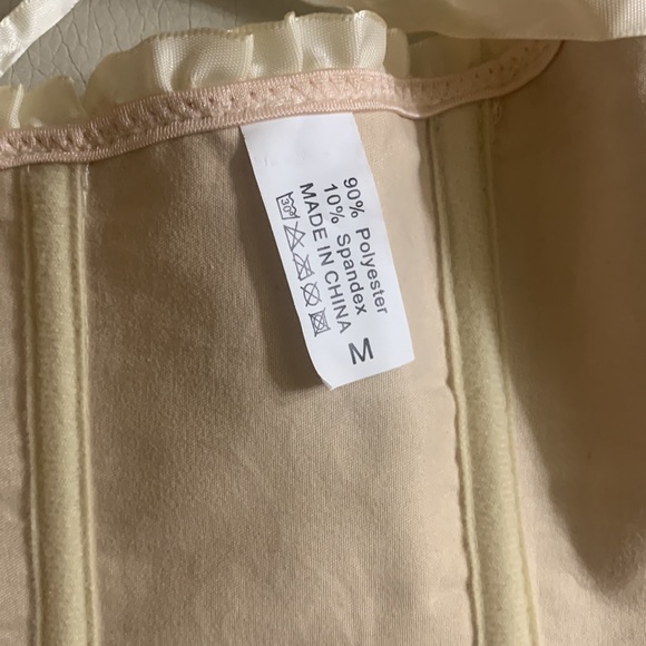 Corset top - Picture 4 of 4